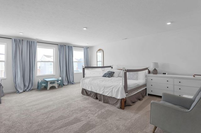 113 Boutot Street, Ashville, OH 43103