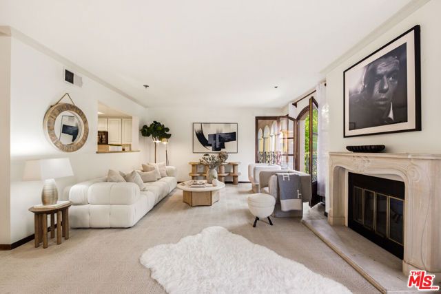 9249 Burton Way 305, Beverly Hills, CA 90210