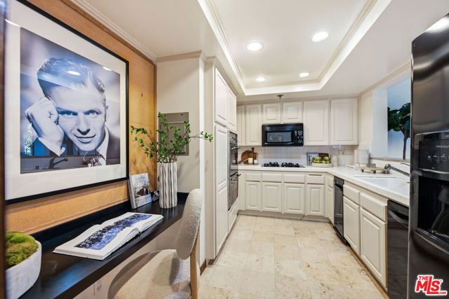 9249 Burton Way 305, Beverly Hills, CA 90210