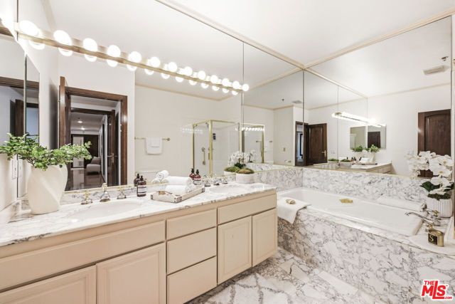 9249 Burton Way 305, Beverly Hills, CA 90210