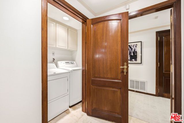 9249 Burton Way 305, Beverly Hills, CA 90210