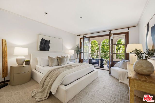 9249 Burton Way 305, Beverly Hills, CA 90210