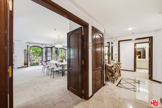 9249 Burton Way 305, Beverly Hills, CA 90210