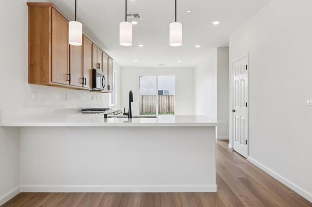 1871 Amaryllis Drive, Hollister, CA 95023