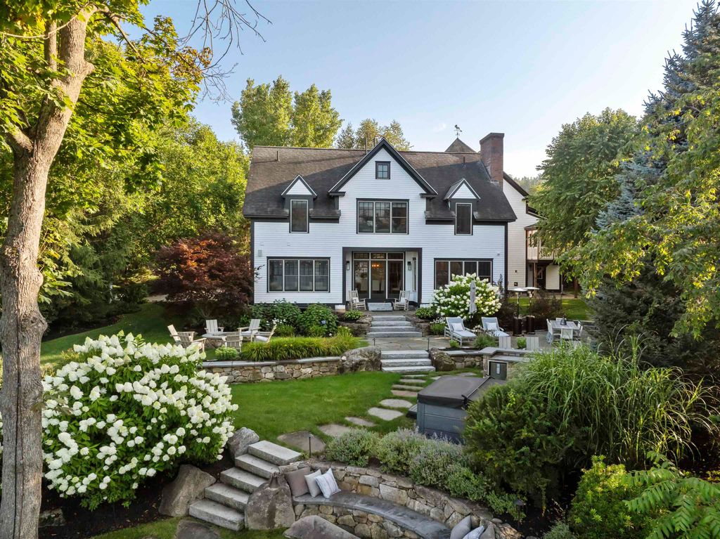 24 Dew Point Lane, Center Harbor, NH 03226