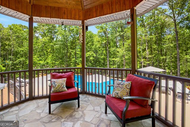 235 Buckeye Farms Drive, Moreland, GA 30259