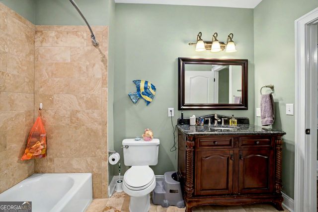 235 Buckeye Farms Drive, Moreland, GA 30259