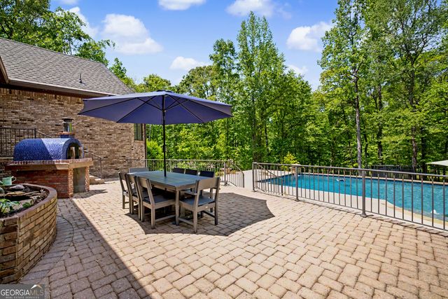 235 Buckeye Farms Drive, Moreland, GA 30259