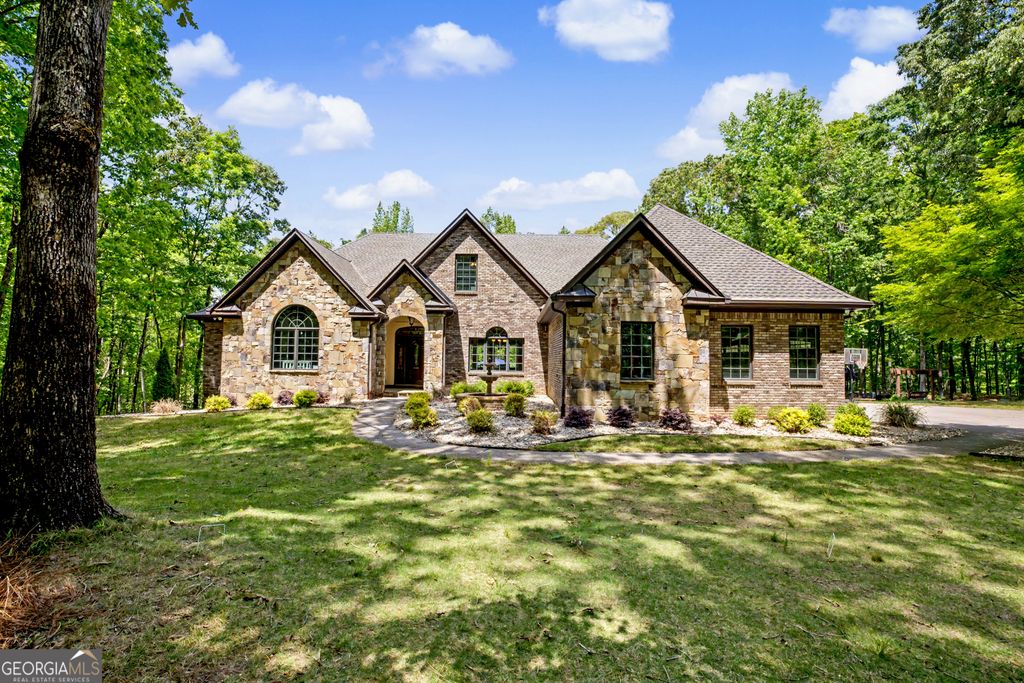 235 Buckeye Farms Drive, Moreland, GA 30259