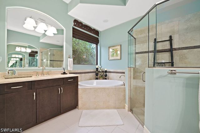 6315 Serano WAY, Naples, FL 34113