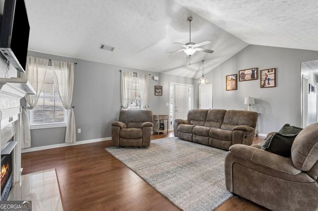 1281 Wentworth Cove Court, Winder, GA 30680