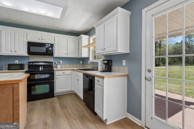 1281 Wentworth Cove Court, Winder, GA 30680