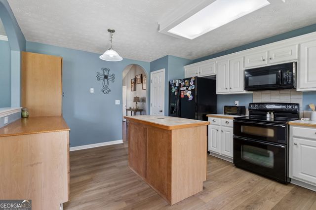 1281 Wentworth Cove Court, Winder, GA 30680