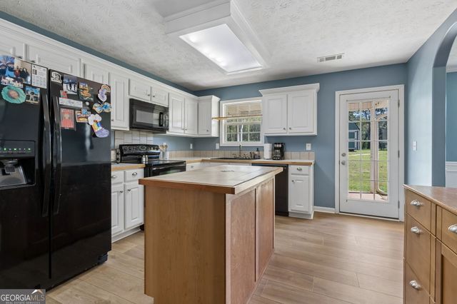 1281 Wentworth Cove Court, Winder, GA 30680