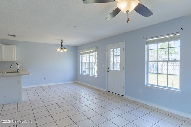 7421 CLIFF COTTAGE Drive, Jacksonville, FL 32244