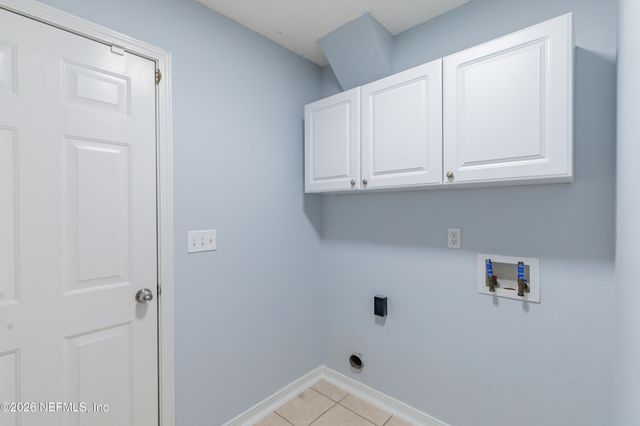 7421 CLIFF COTTAGE Drive, Jacksonville, FL 32244