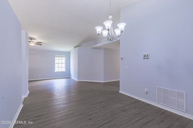 7421 CLIFF COTTAGE Drive, Jacksonville, FL 32244