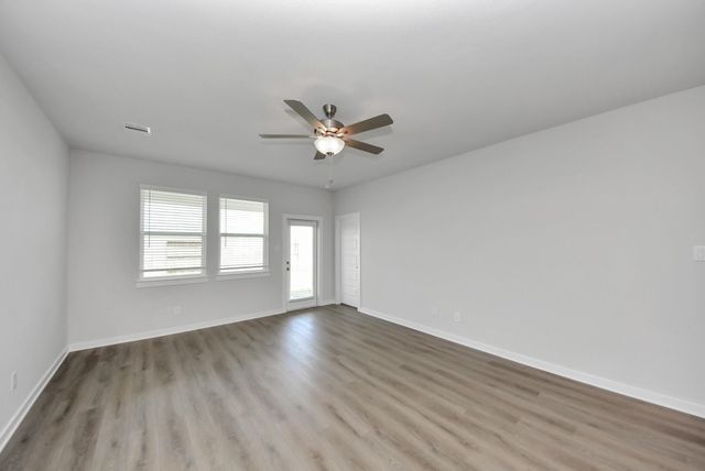 1031 Wildflower Way Drive, Beasley, TX 77417