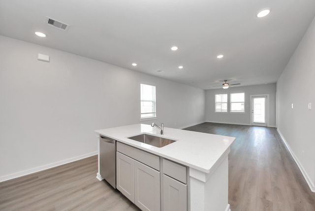 1031 Wildflower Way Drive, Beasley, TX 77417