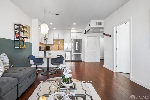 50 Jerrold Avenue 306, San Francisco, CA 94124