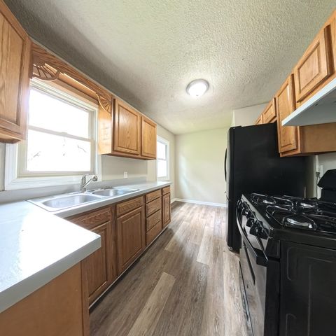 1409 Searle Street, Des Moines, IA 50317