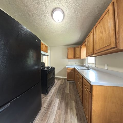 1409 Searle Street, Des Moines, IA 50317