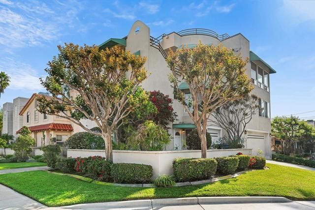 1105 Reed Avenue, San Diego, CA 92109