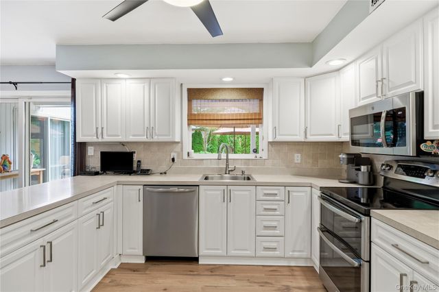 16 Wildwood Court, East Islip, NY 11730