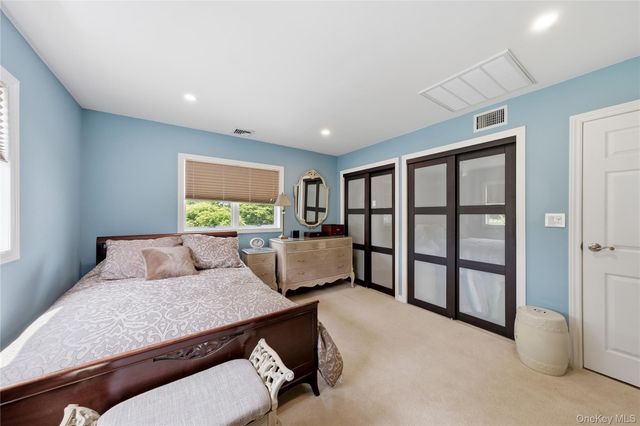 16 Wildwood Court, East Islip, NY 11730