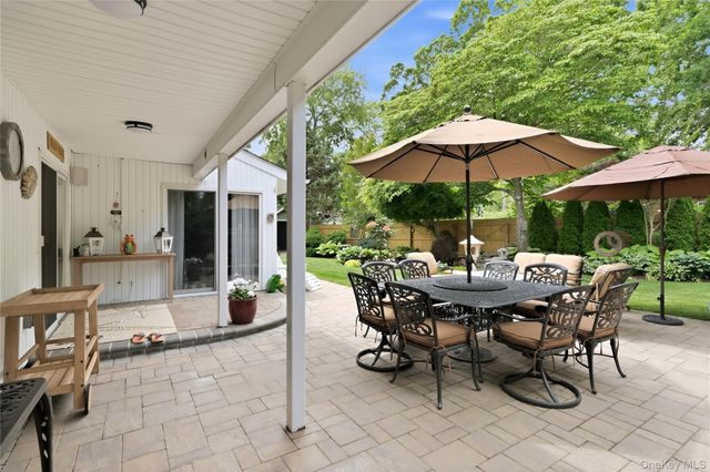 16 Wildwood Court, East Islip, NY 11730