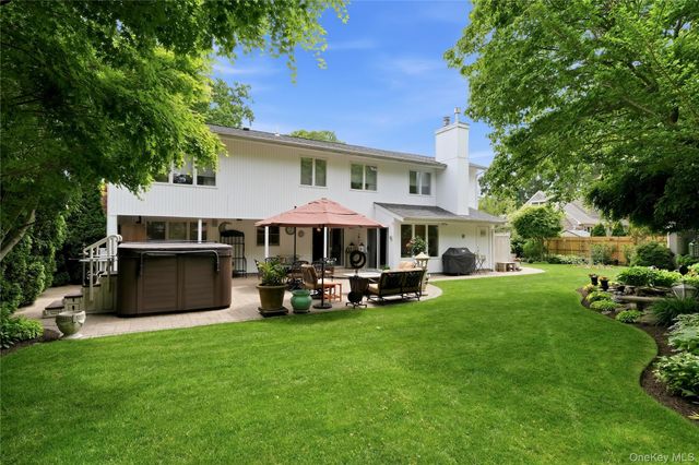 16 Wildwood Court, East Islip, NY 11730