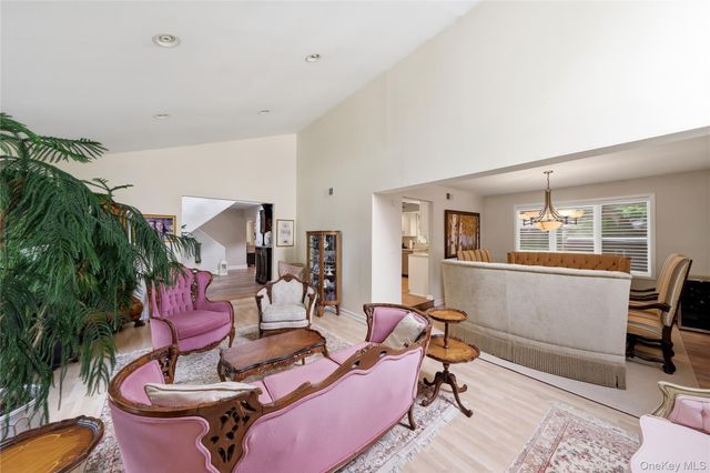 16 Wildwood Court, East Islip, NY 11730