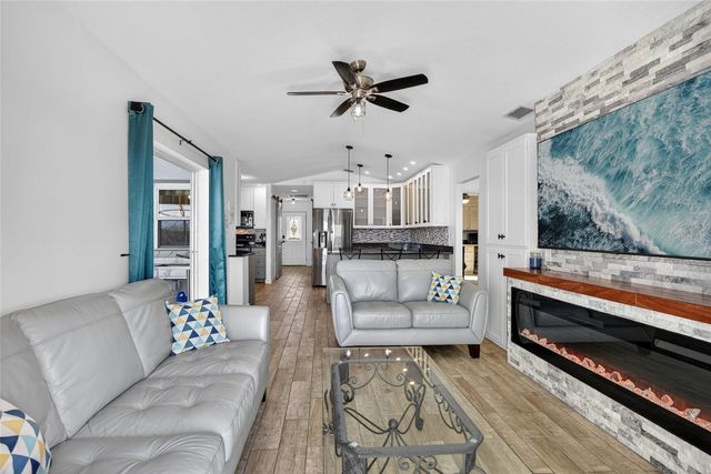 4203 SURFSIDE COURT, Port Charlotte, FL 33948