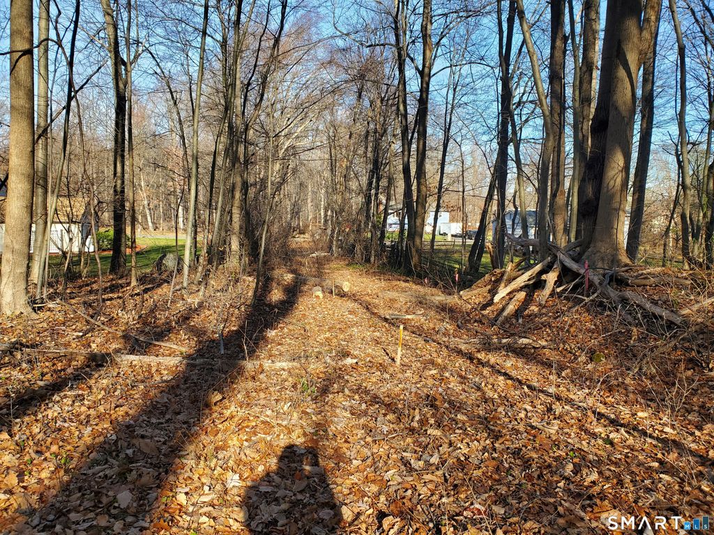 292 Deerfield Drive, Hamden, CT 06518