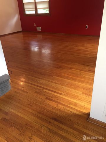 17 Jill Court 19, Edison, NJ 08817