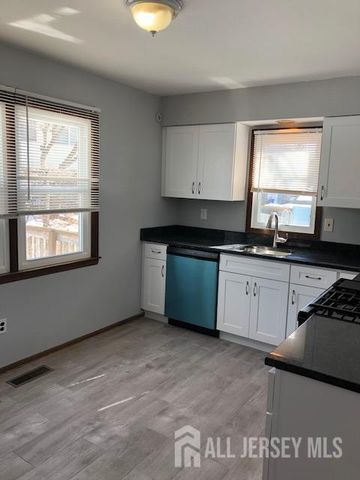 17 Jill Court 19, Edison, NJ 08817