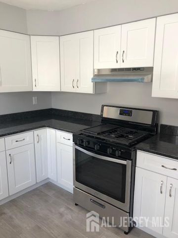 17 Jill Court 19, Edison, NJ 08817