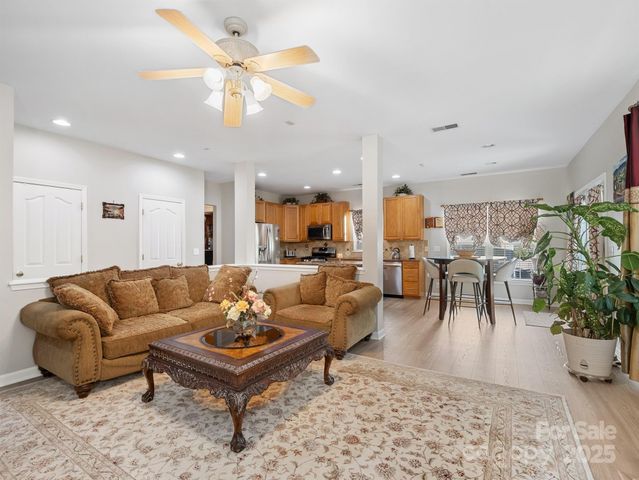 2277 Elendil Lane, Charlotte, NC 28269