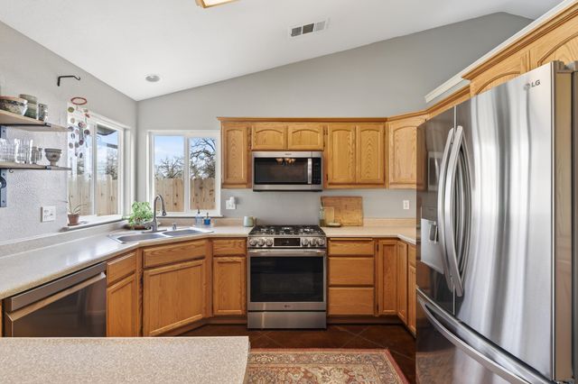 5439 Akrich Street, Shasta Lake, CA 96019