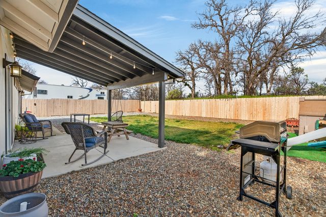 5439 Akrich Street, Shasta Lake, CA 96019