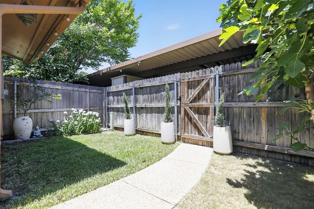 2115 Warnford Place, Arlington, TX 76015