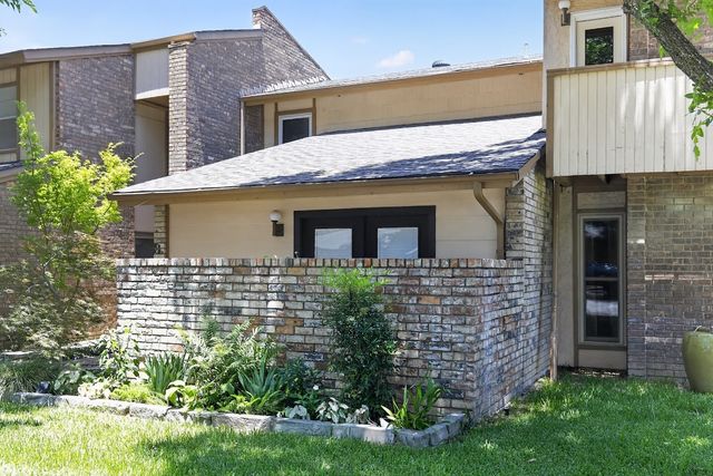 2115 Warnford Place, Arlington, TX 76015