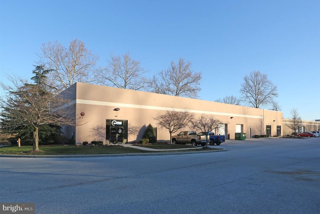 30 THREE TUN RD, Malvern, PA 19355