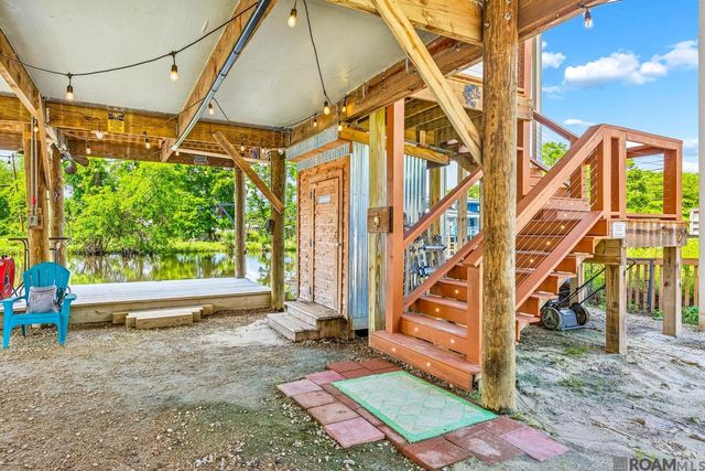 22423 Gull St, Maurepas, LA 70449