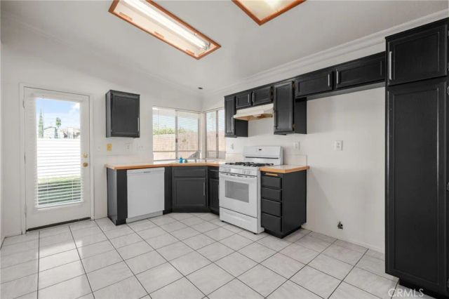 11864 Perlita, Fontana, CA 92337