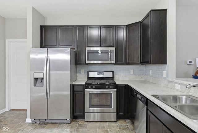 411 Dylan Drive, Avon, IN 46123