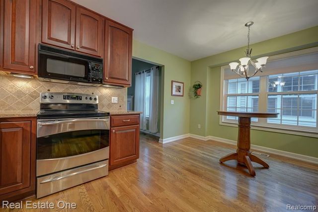 6564 Summit Ridge, Clarkston, MI 48346