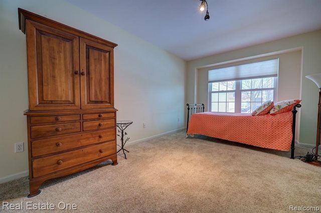 6564 Summit Ridge, Clarkston, MI 48346