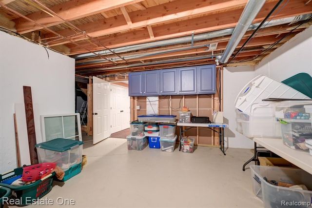 6564 Summit Ridge, Clarkston, MI 48346