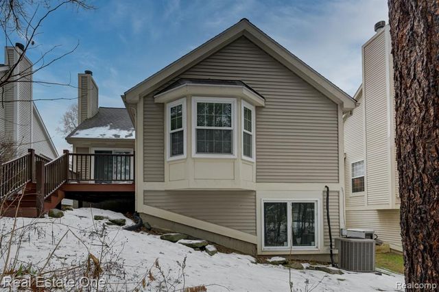 6564 Summit Ridge, Clarkston, MI 48346